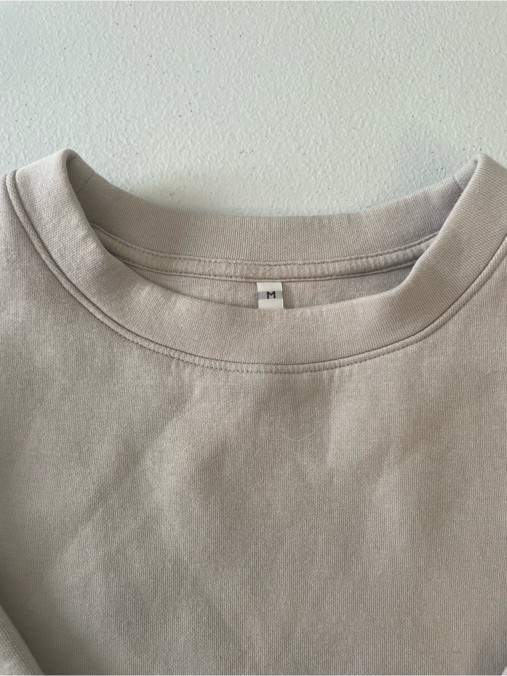 Basic beige/cream sweatshirt MEDIUM - Picture 2 of 3